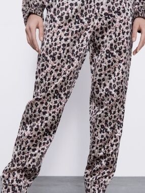 Zara Pink & Black Leopard Print High Waist Satiny Small Joggers NWOT